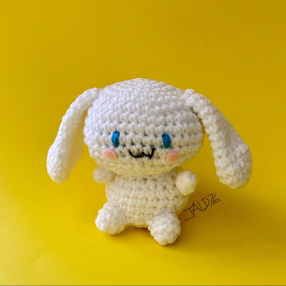 Cinnamoroll amigurumi crochet doll